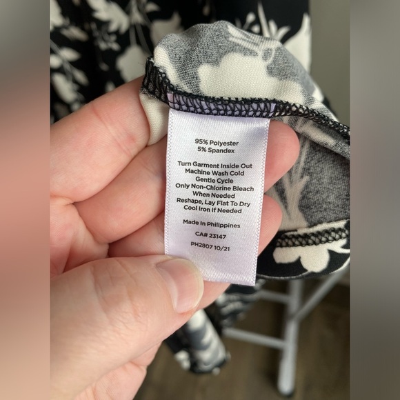 Talbots sleeves floral fit and flare dress with pockets - Picture 5 of 7